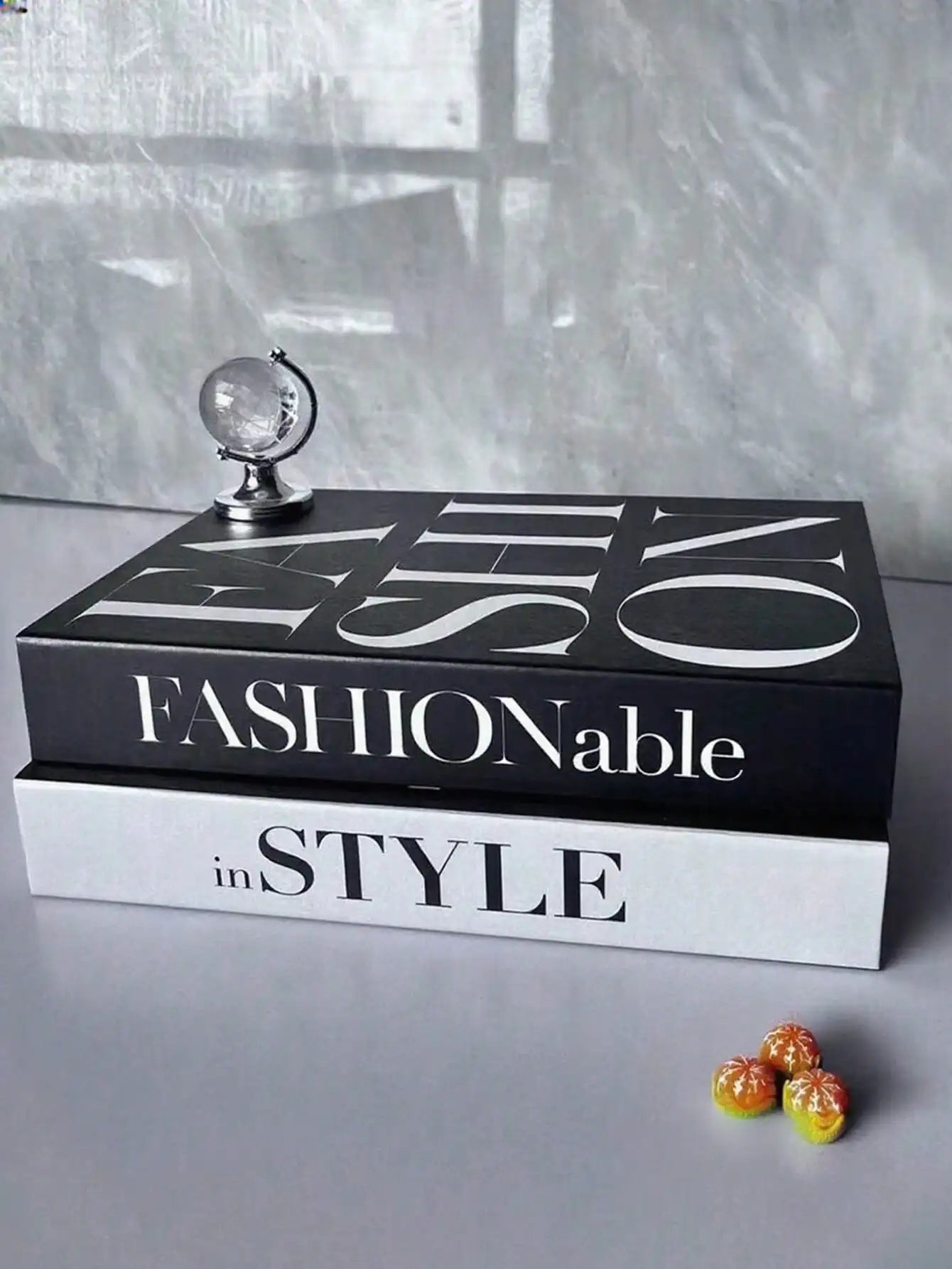 DECOR BOOK PROPS