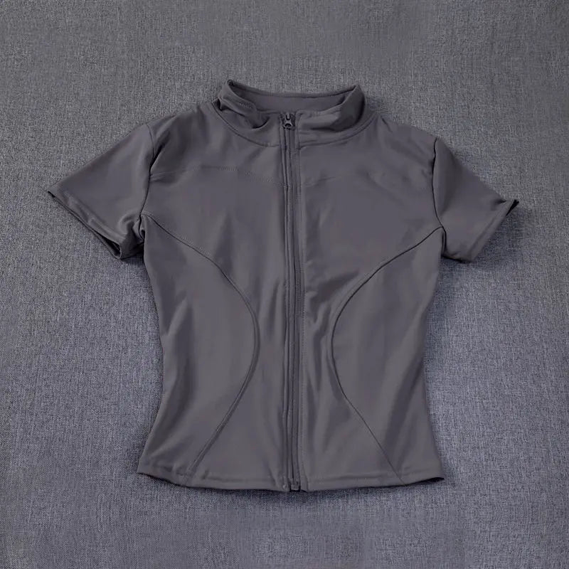SLIM-FIT YOGA TOP — QUICK-DRY TRAINING FIT