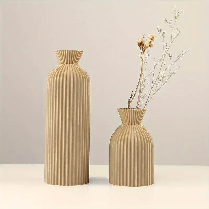 BLACK BOHO VASE