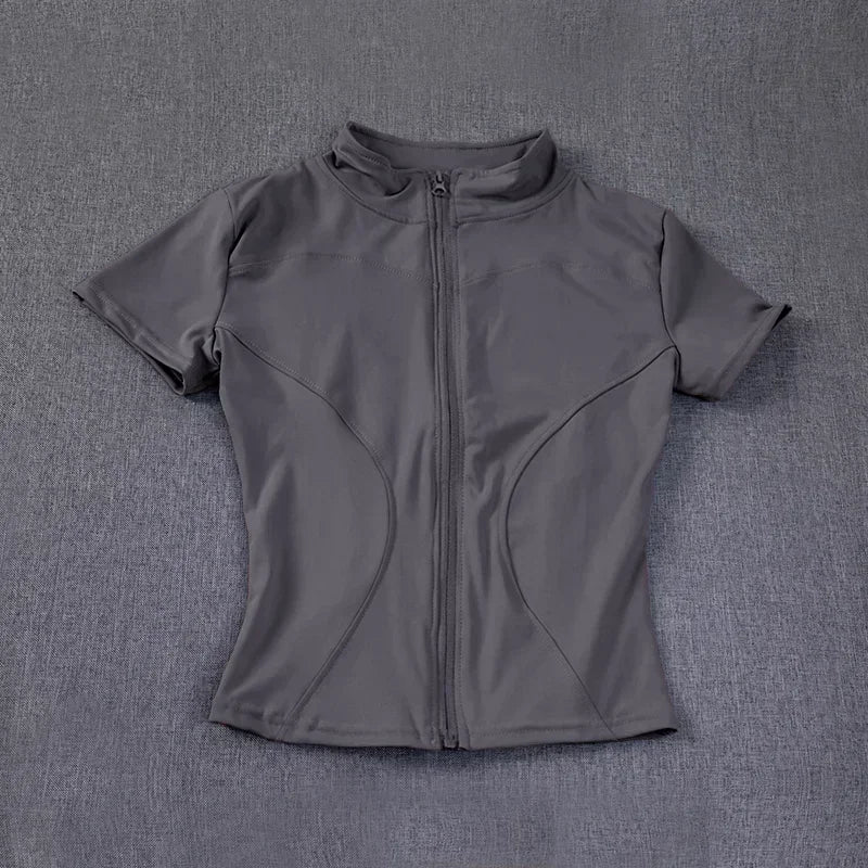 SLIM-FIT YOGA TOP — QUICK-DRY TRAINING FIT