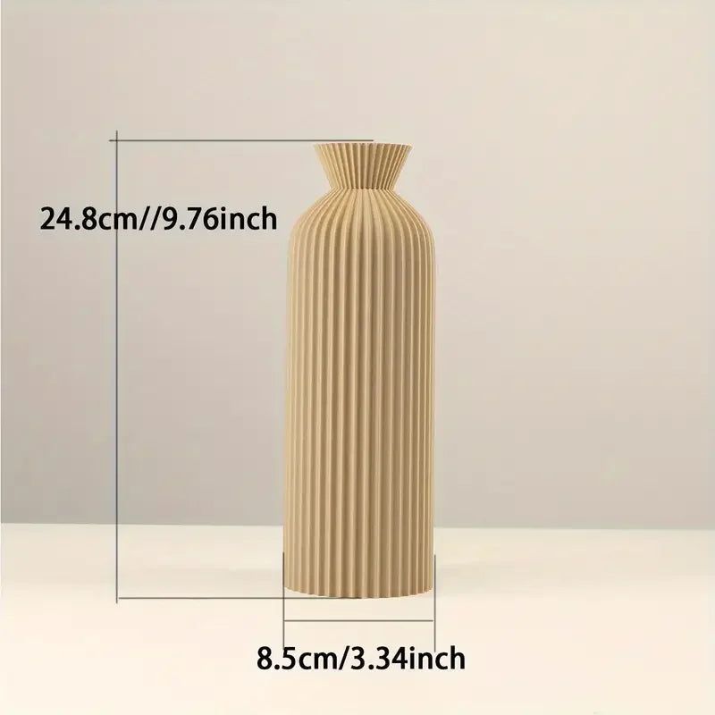 BLACK BOHO VASE