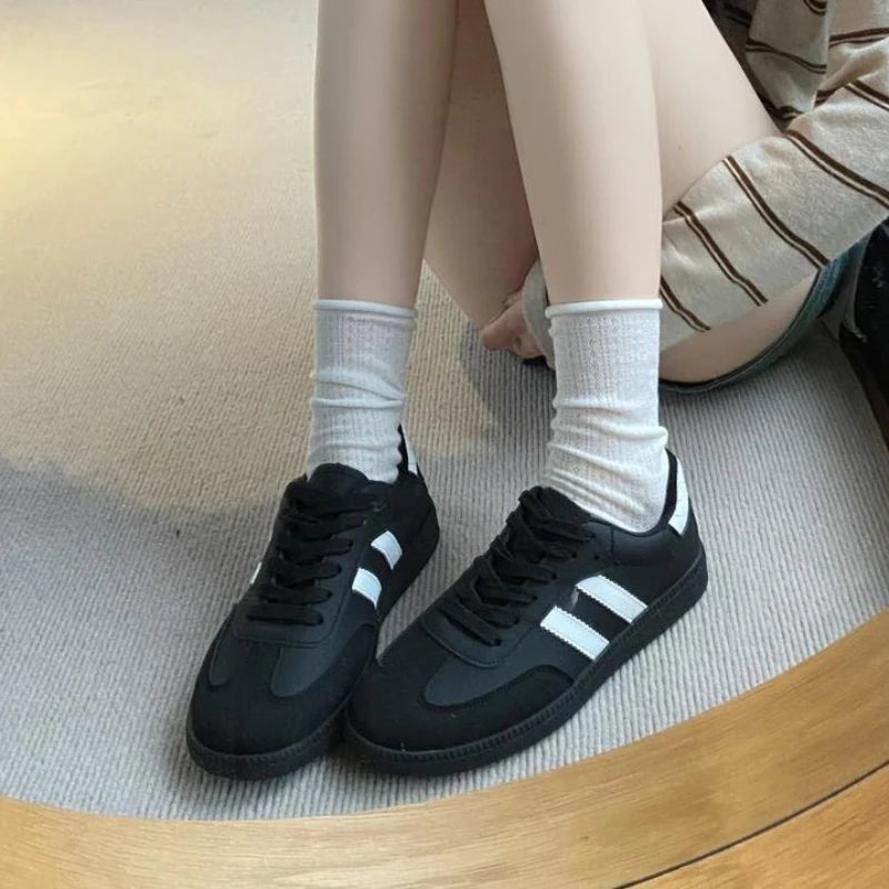 STAR SNEAKERS