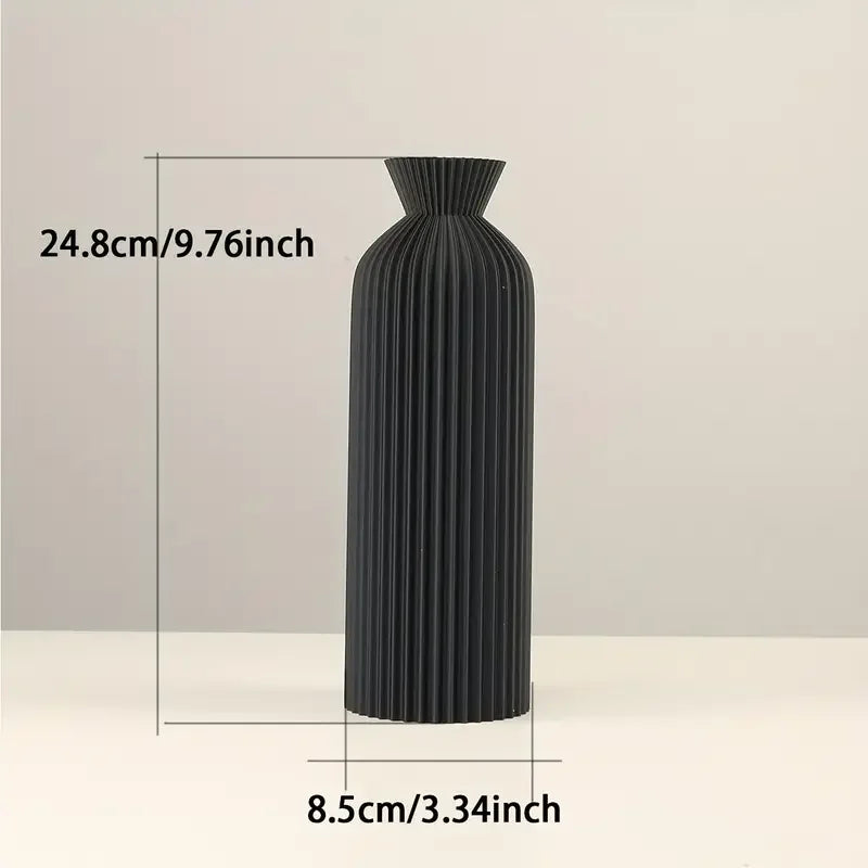 BLACK BOHO VASE